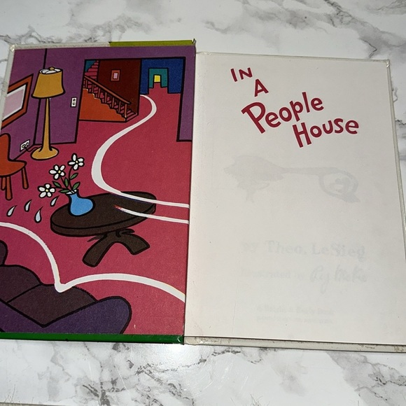 In a People House Children's Book by Dr Seuss - Picture 3 of 15